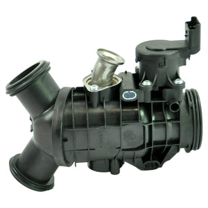 Detail view throttle body port and mounting flange for Jaguar / Land Rover