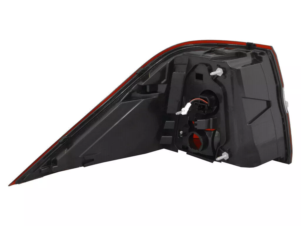 High-quality LED rear lamp for Mercedes — outer right side tail light assembly