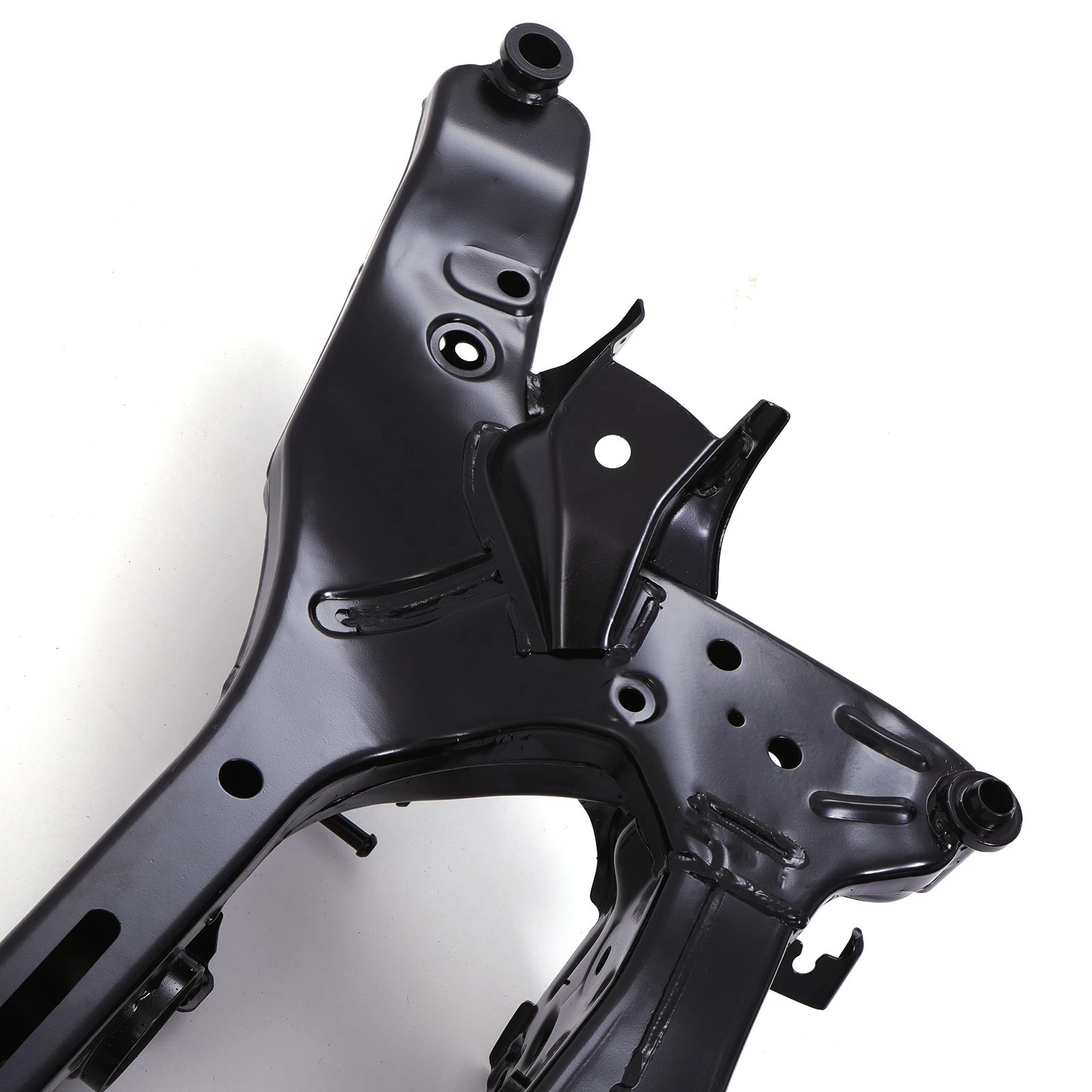 Underside view of Nissan X-Trail / Qashqai rear subframe crossmember